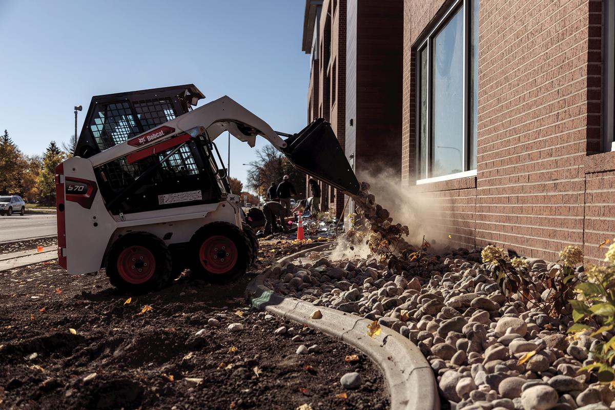 bobcat-s70-bucket-e35a2600-20p4-fc_c_large_hd