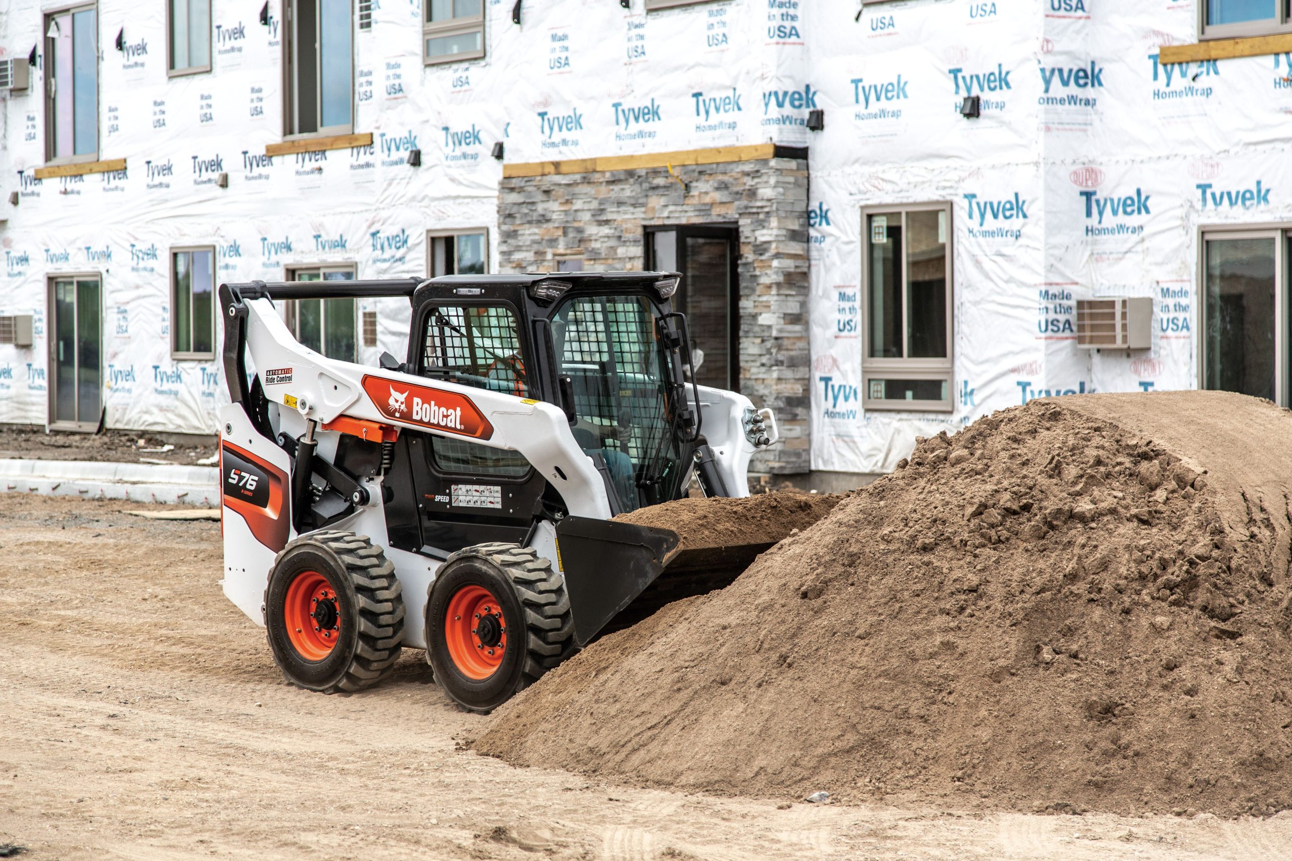 bobcat-s76-bucket-s6c4680-19e3-fc